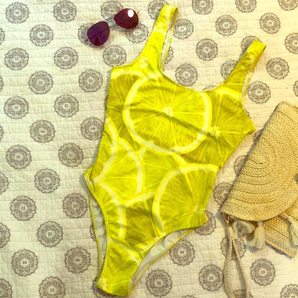 Lemon one piece